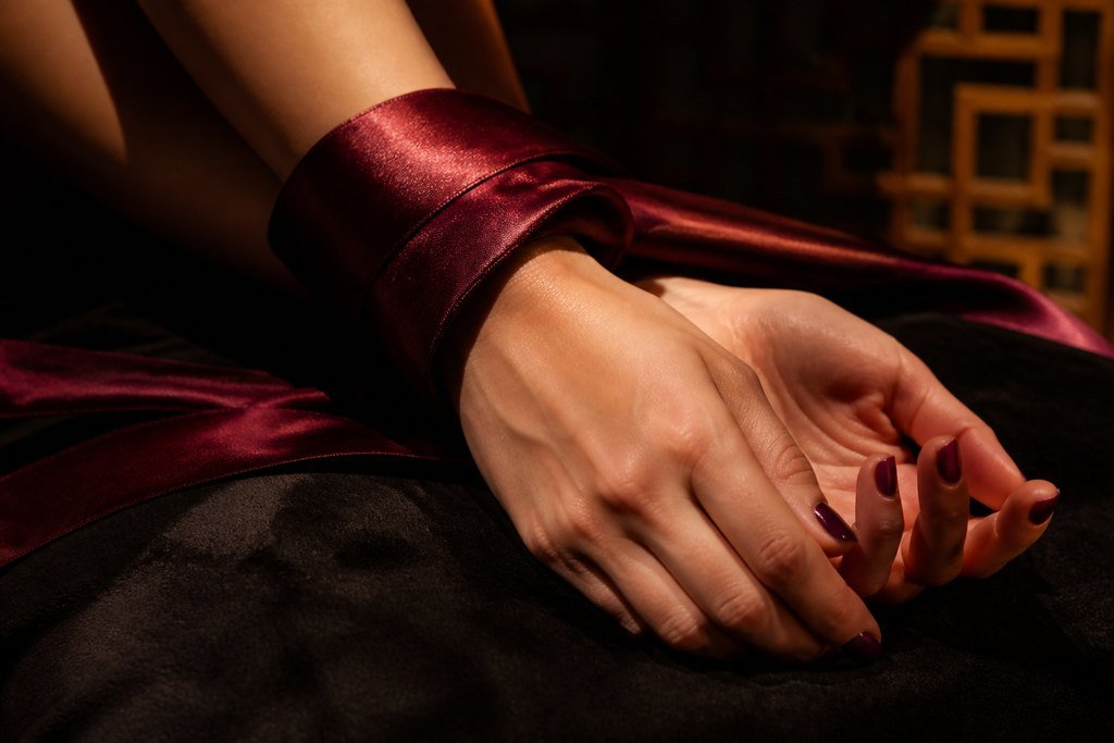 Soft Bondage Massage in Denia — Ocean Tantra Massage studio